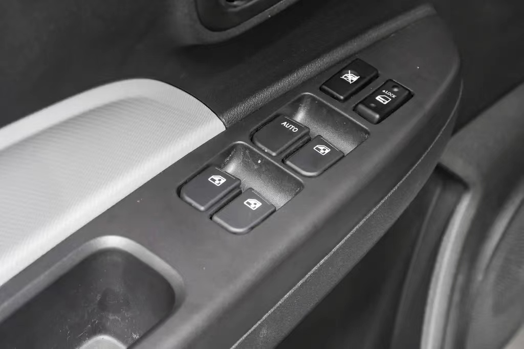 体验长安新能源奔奔e-star,奔奔新能源汽车驾驶感受