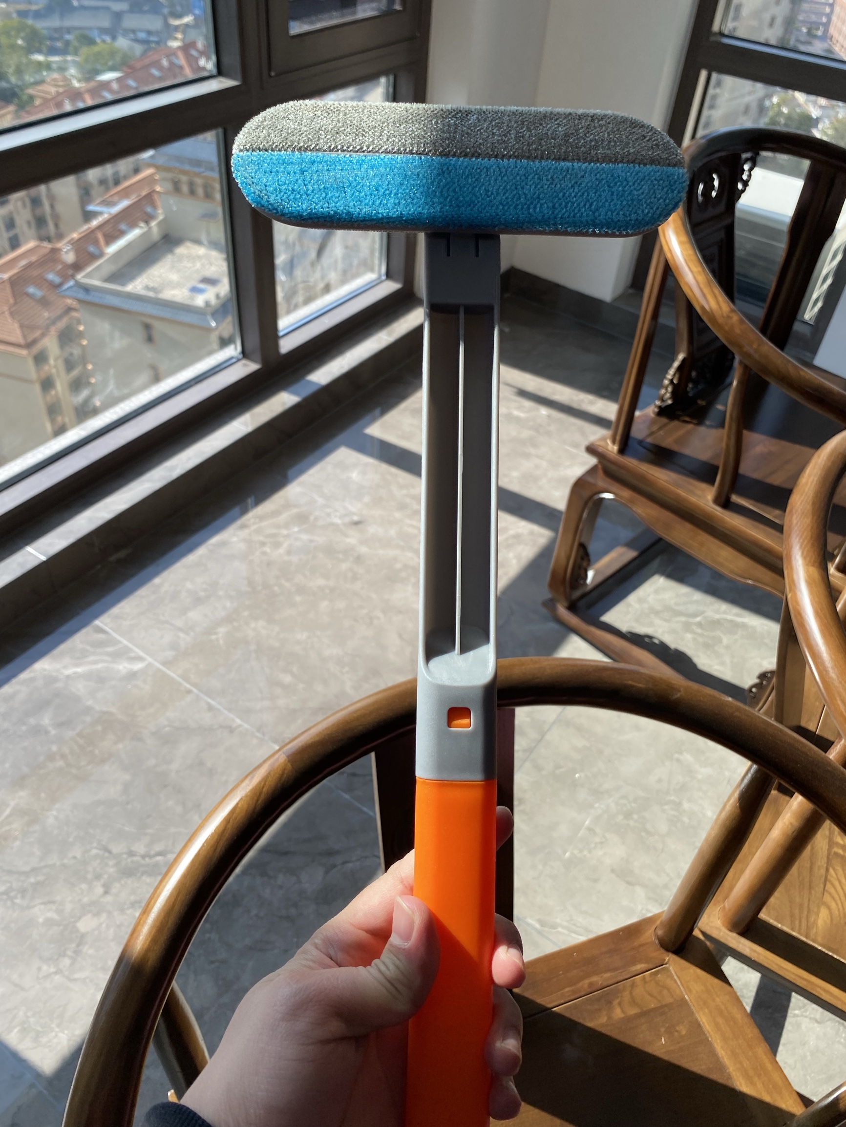 玻璃擦怎么擦玻璃才不会掉,学习擦玻璃正确方式