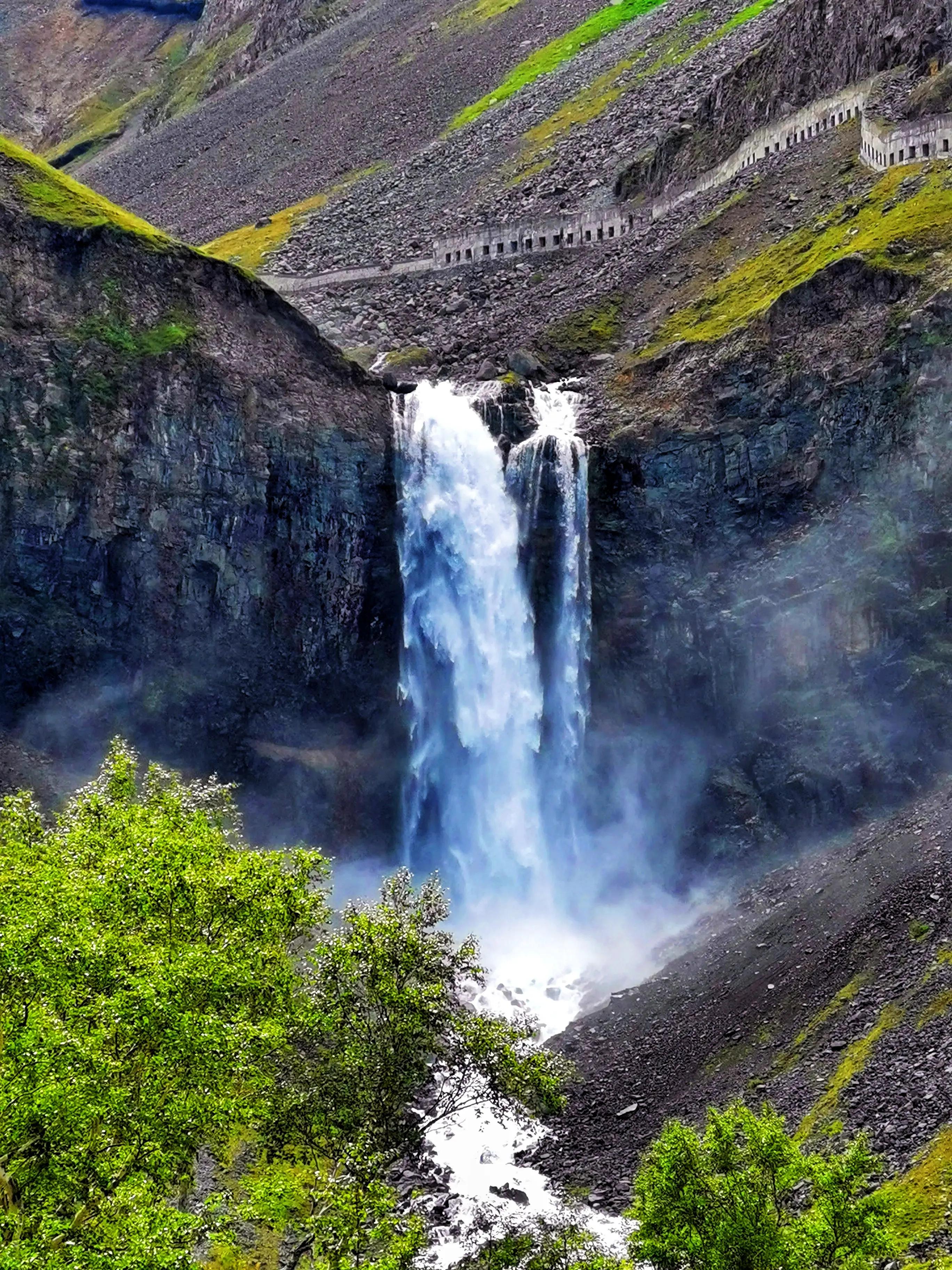 爱新觉罗后代在满族地位,为什么爱新觉罗是满清皇族