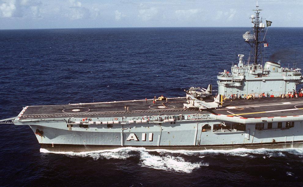 宁愿自己贴钱，也要白送中国一艘航母，法国意欲何为？