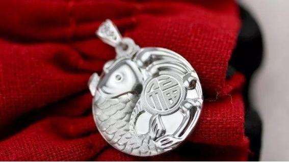 银饰越洗越黑怎么办,银饰发黑怎么洗不用醋