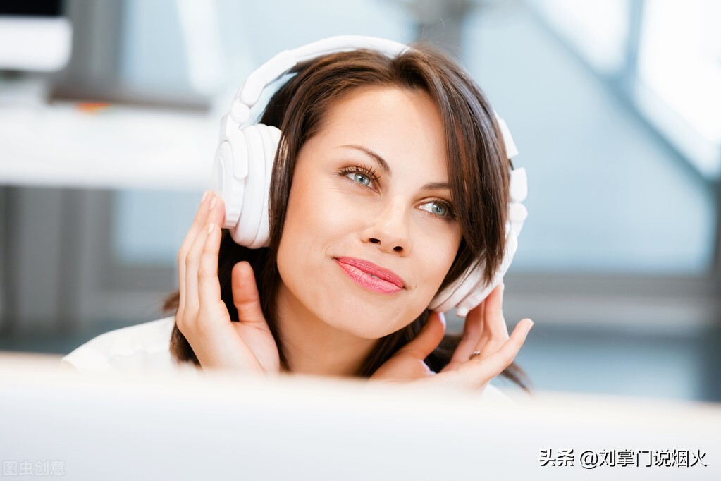 英雄女汉遇废柴垃圾，烈女传奇10年悲泪梦，说我荒唐经历