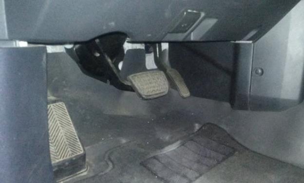 奥迪a6二手车买16款还是17款的好,08年奥迪a6手动挡二手车值多少钱