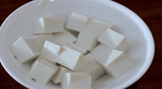 家有一老如有一宝各种投喂,老人一日三餐营养搭配