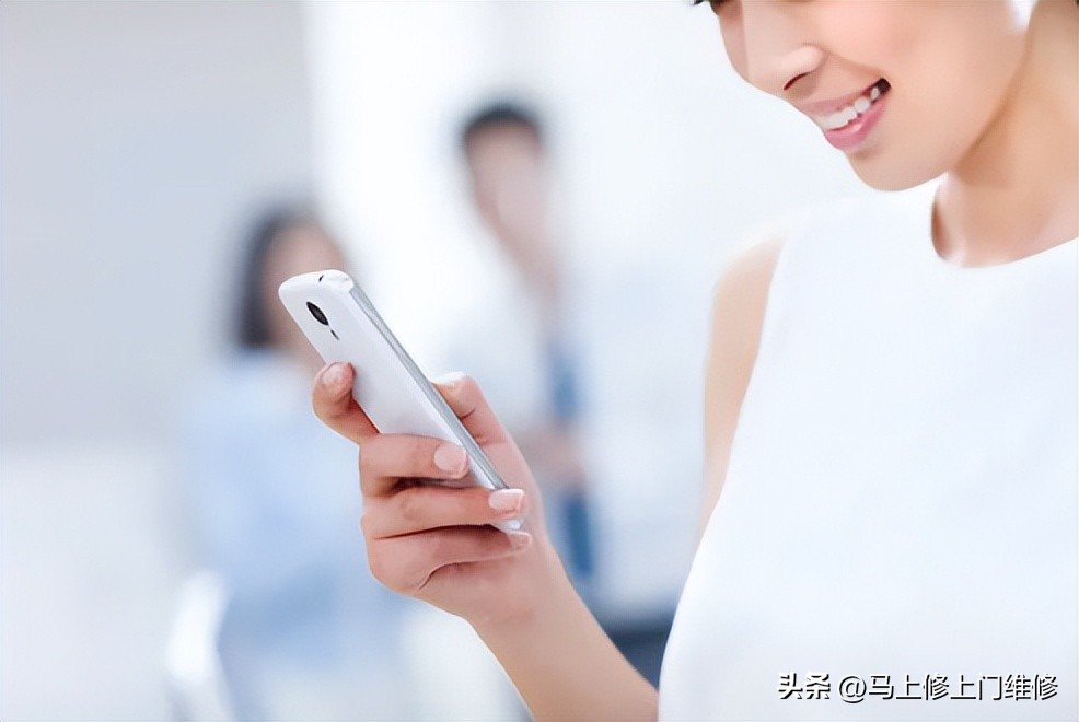 手机开wifi和开流量哪个更省电,手机用流量和wifi上网ip一样吗