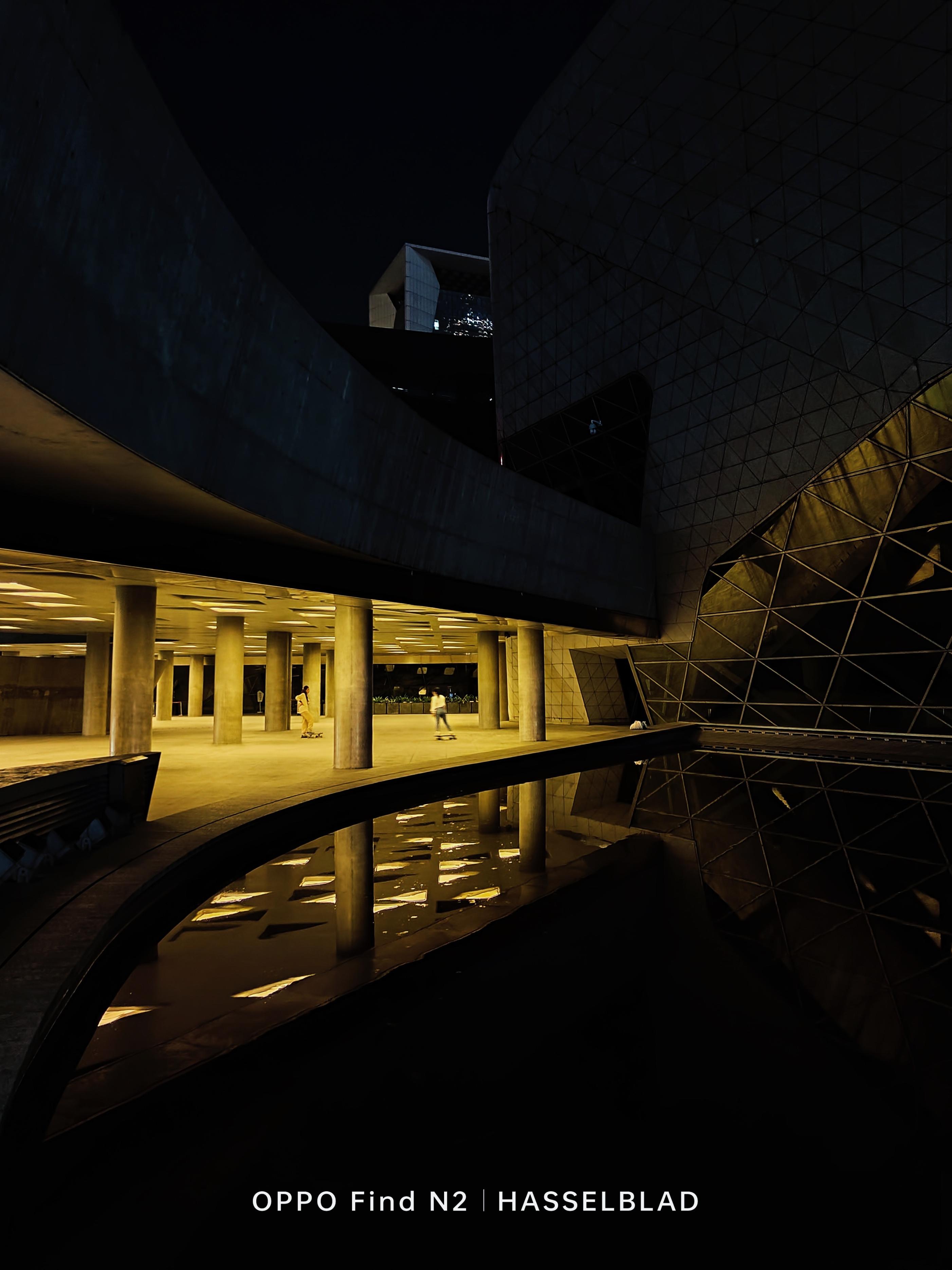 颠覆折叠行业的轻！OPPOFindN2上手，亮点比上代只多不少