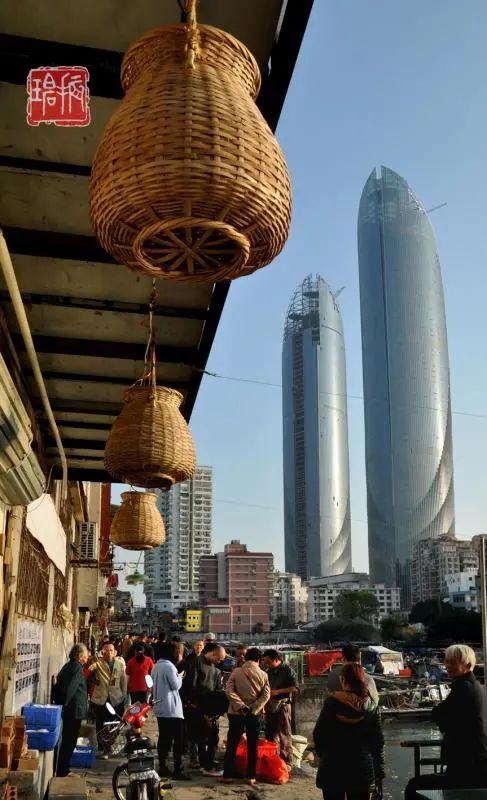 从百年渔港到网红地标!走进厦门最古老的港口,沙坡尾的40年...