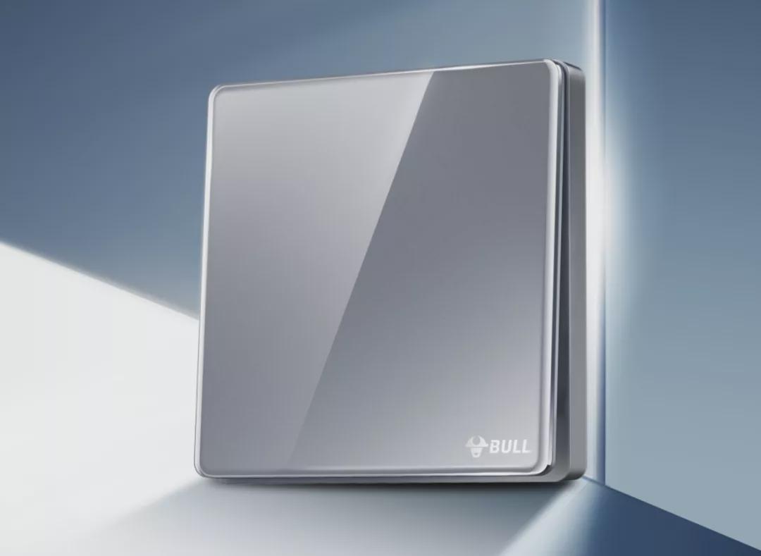 阮立平小米老总,公牛老总阮立平和雷军交谈