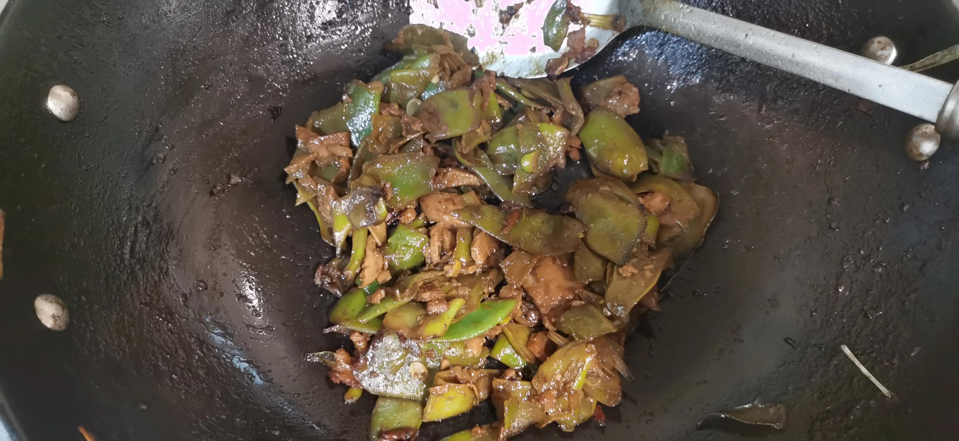 亲历：2022年第3天，我堂堂一条大汉被几口油豆角毒翻