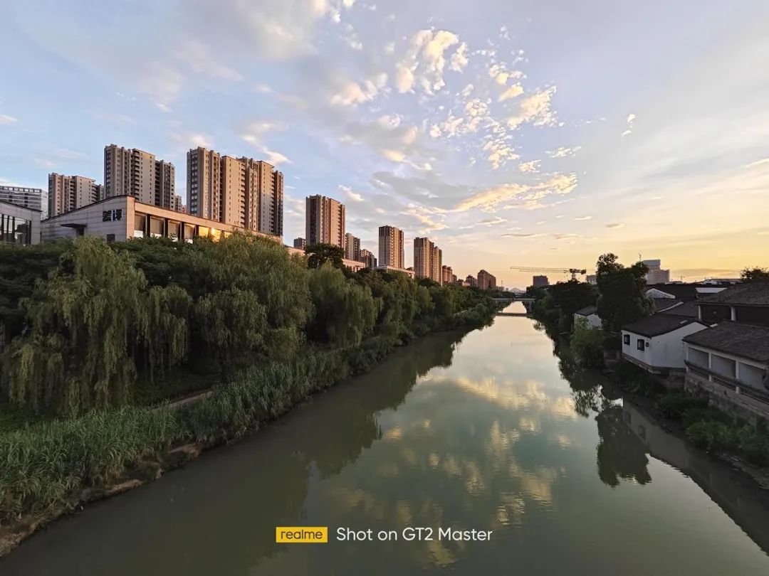 realme旗舰新机曝光,realme现在最值得买的手机