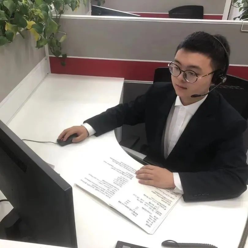 客服不接电话的时候在做什么,客服就是一个指引