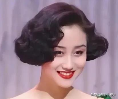 多少年了，是该戳爆这颗内娱毒瘤