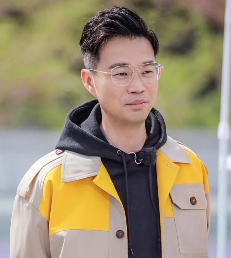 被婚内出轨的十大男星,看似老实的男人出轨