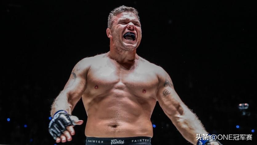 马雷欣是三冠王吗,马雷欣vs里德尔一番战完整版