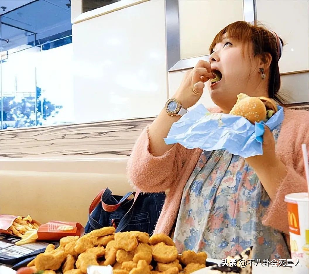 有大陆居住证的台湾明星,港台艺人内地居住证