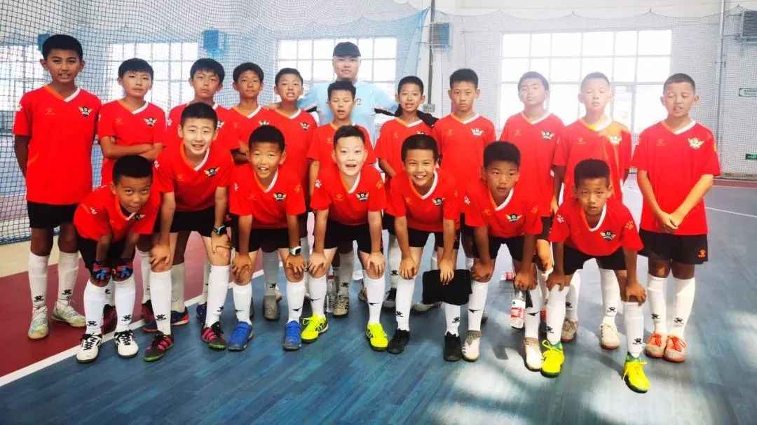 飒！青城60名“足球小将”集训结束完美收官