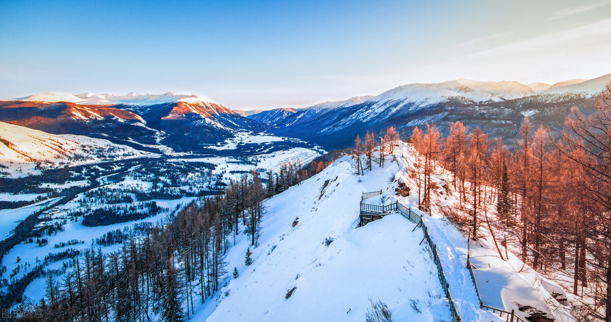 11月份去哪里玩最好玩呢,十一月份秋天适合去哪旅游国内