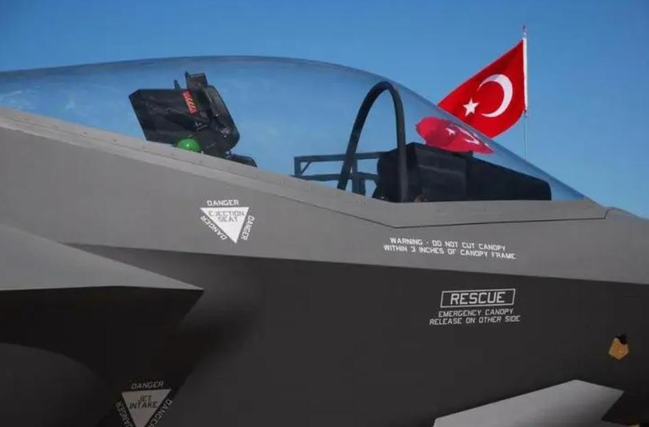 美国变身老赖，既不交货又不退钱，土耳其考虑购买四代机，三选一