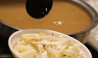 开了20年的街边小店,天津喝汤凉皮