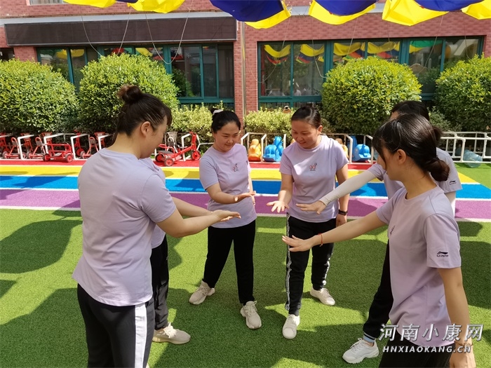 新街口青少年足球培训基地,幼儿园教师足球培训活动方案