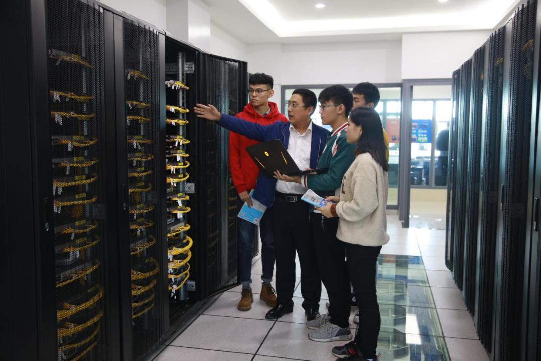 潍坊职业学院欢迎你|第五站：信息工程学院