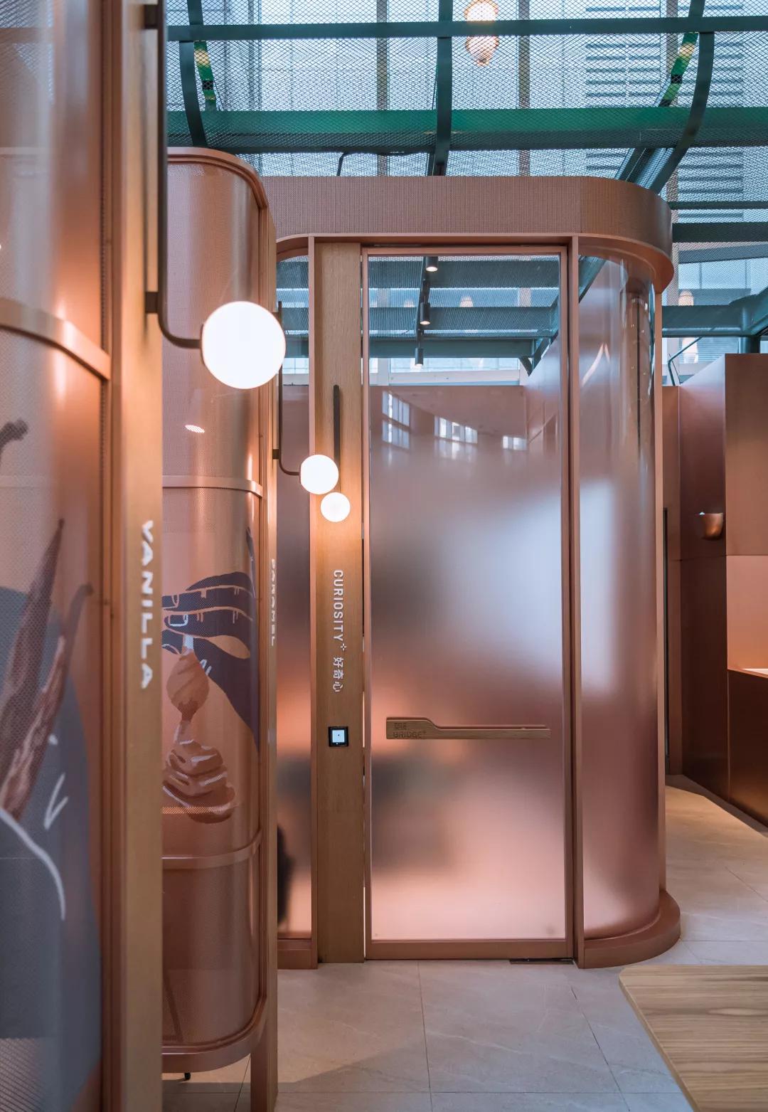 中国首家星巴克“共享办公店”开业，可以到星巴克“打卡上班”了