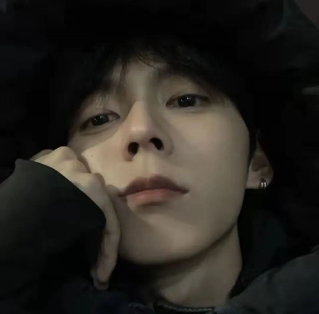 头像微信好看的,刺眼的微信头像完整版