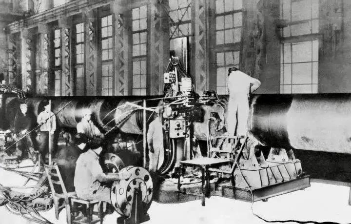 中国目前有几台万吨水压机,大国工匠水压机