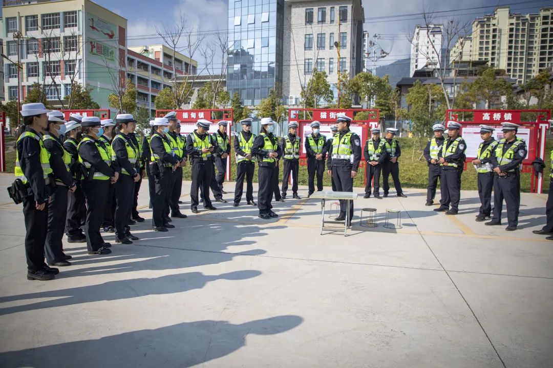 楚雄交警：人勤春来早春训正当时