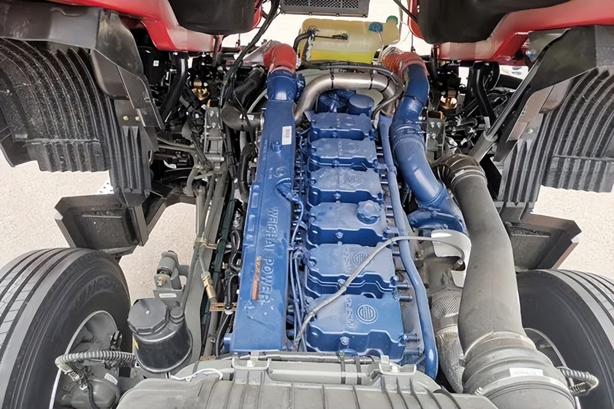 中国重汽豪沃t7车型尺寸,豪沃tx7最新版6.8米卡车