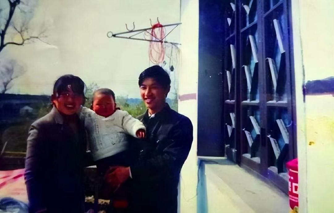 养父扛煤气罐供成博士,养父扛煤气罐培养女博士的原视频