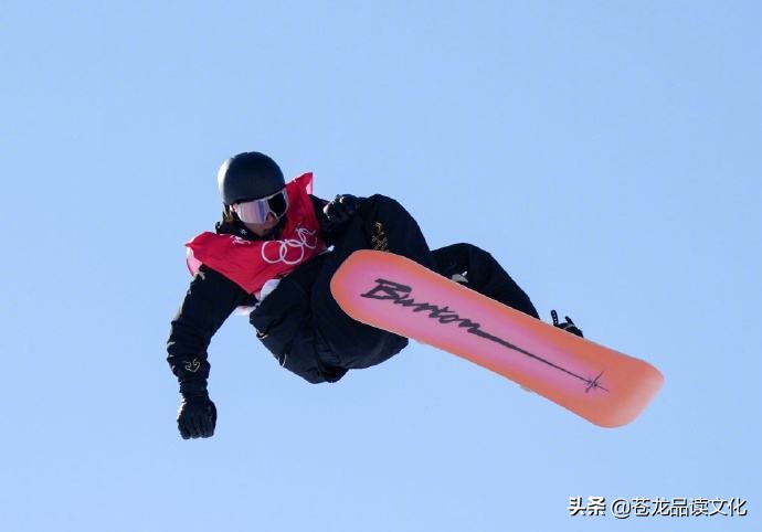 形容苏翊鸣和谷爱凌的诗句,关于描绘谷爱凌苏翊鸣的诗词