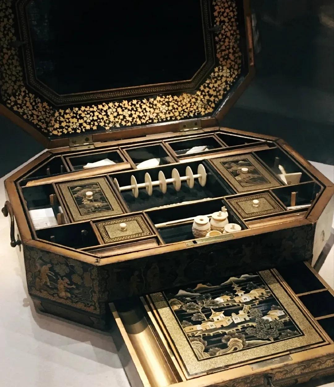 中国丝绸博物馆和中国之江博物馆,博物馆中国的服装