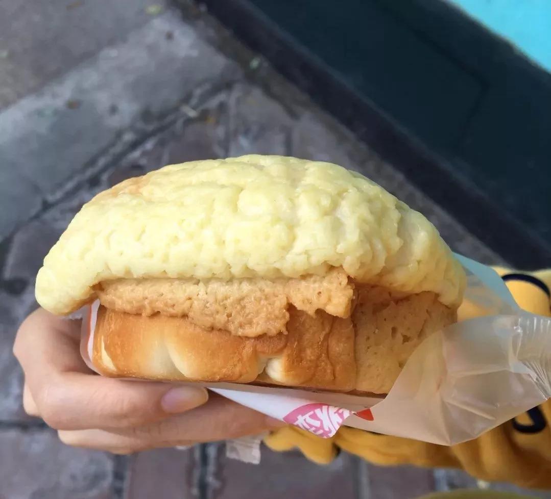 特别爱吃面包是什么原因,特别爱吃面包是什么体验