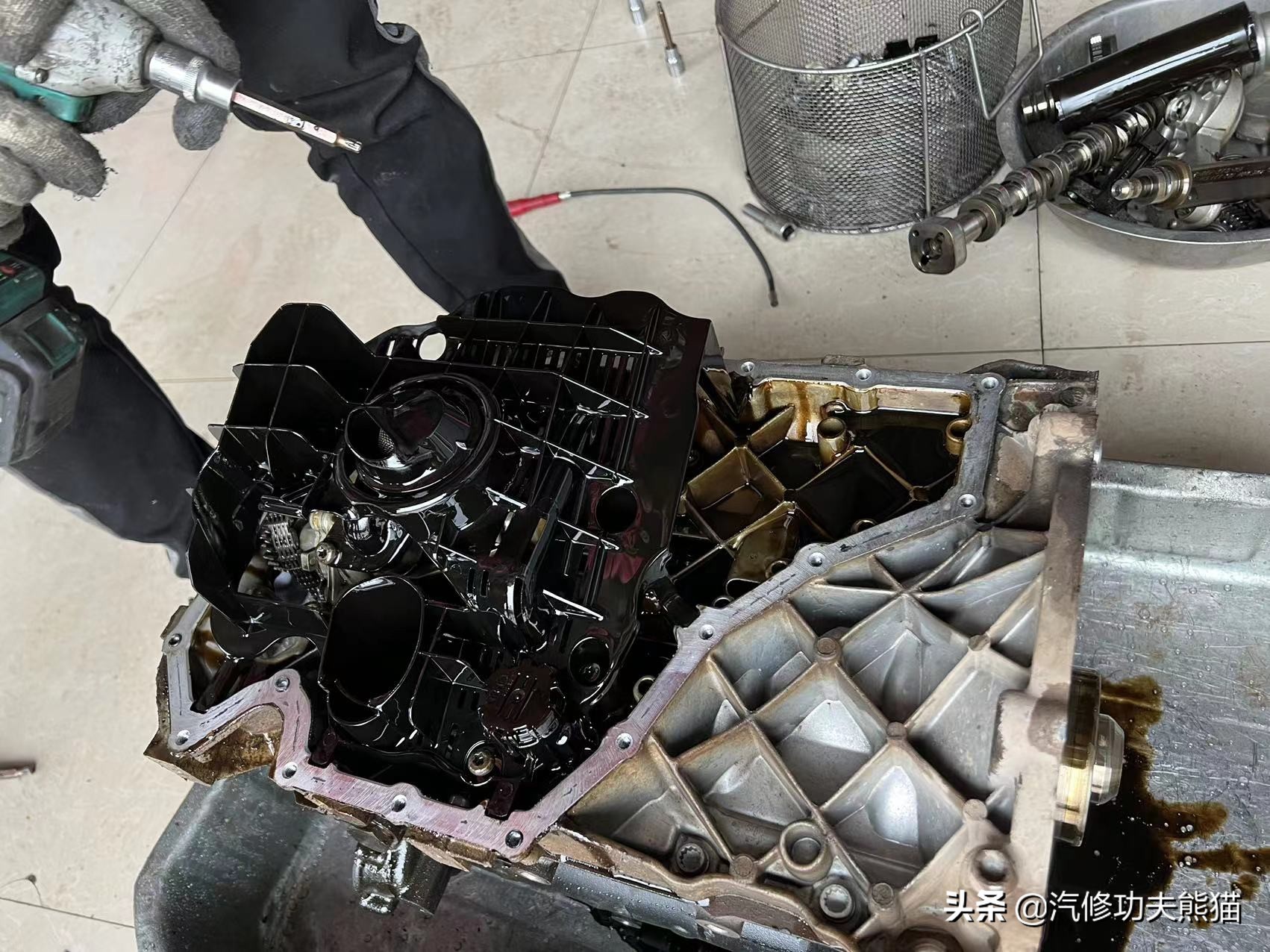 奥迪巅峰豪车,奥迪巅峰款视频