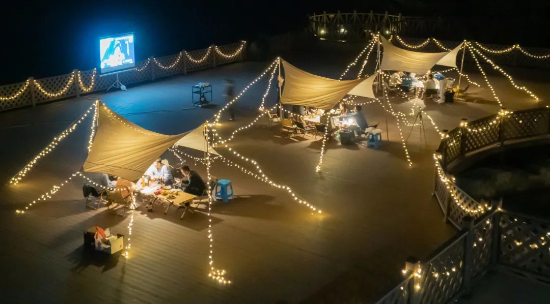 闽山闽水物华新在师生中引热议,户外生活季福州闽越水镇露营