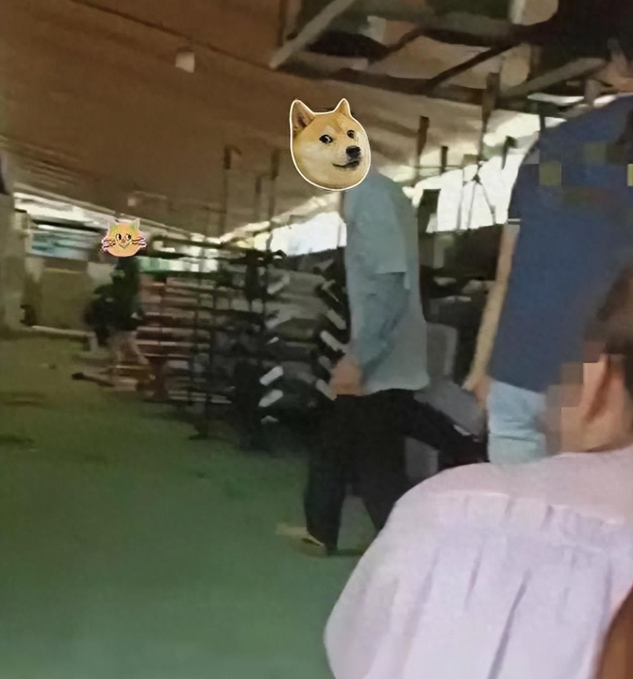 职场好戏：女工友群殴男工友*处私**，欲知结局，速戳！