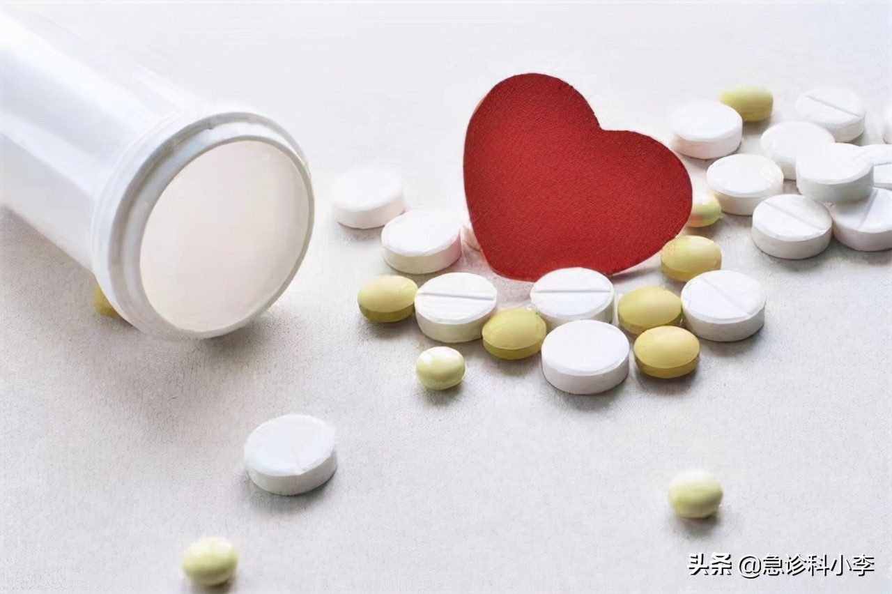 脑梗来临前腿脚先知,睡觉时出现5种迹象警惕脑梗信号