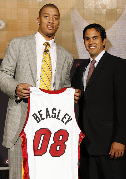 比斯利在上海队,比斯利被质疑在上海打假球