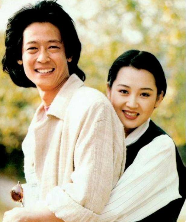 风情万种许晴现状,如今53岁的许晴身材和颜值