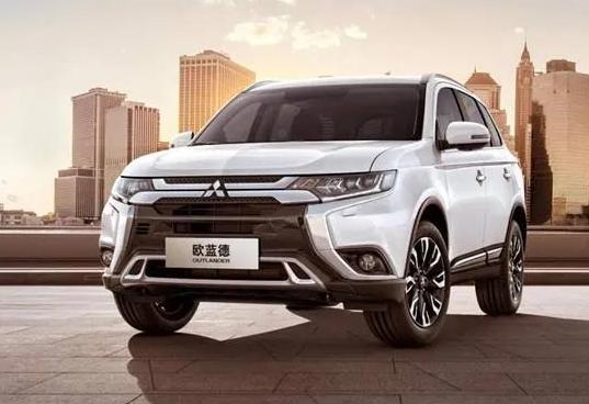 三菱欧蓝德与广汽缤智相比如何,2020款三菱欧蓝德值不值买