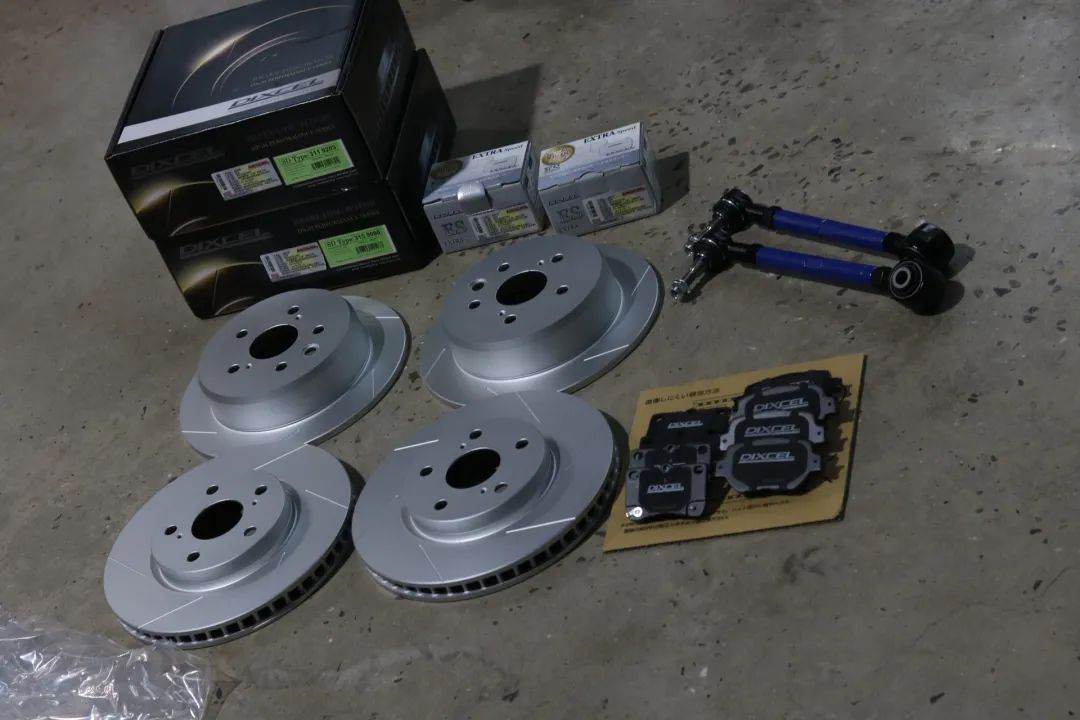 老皇冠全车翻新整备50000元,12代皇冠二手翻新要多少钱