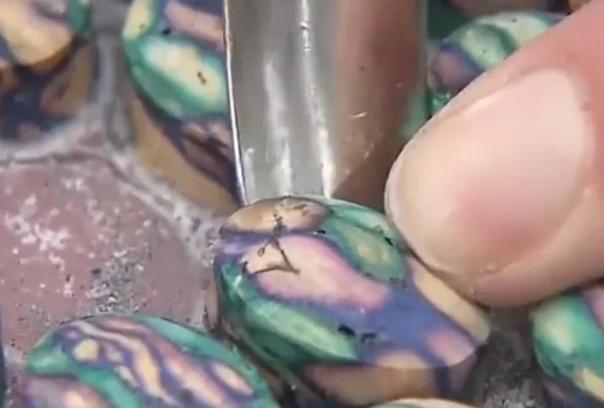 用树木做的宝石,用废弃的树枝制作宝石