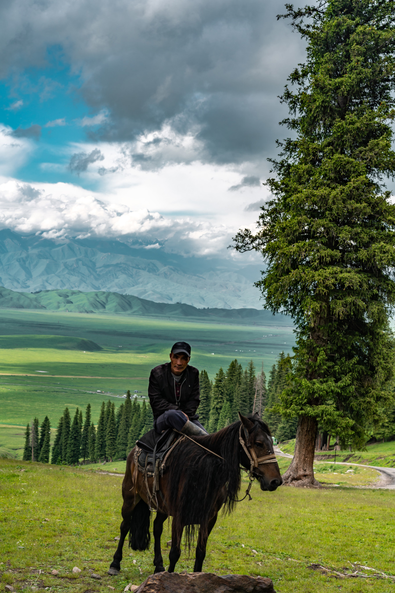 新疆伊犁之美,走了一圈才发现世界万物远不及你