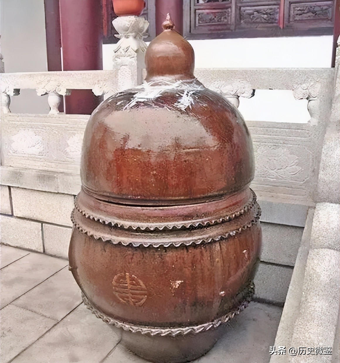 九华山尼姑被害,九华山尼姑死后坐缸三年