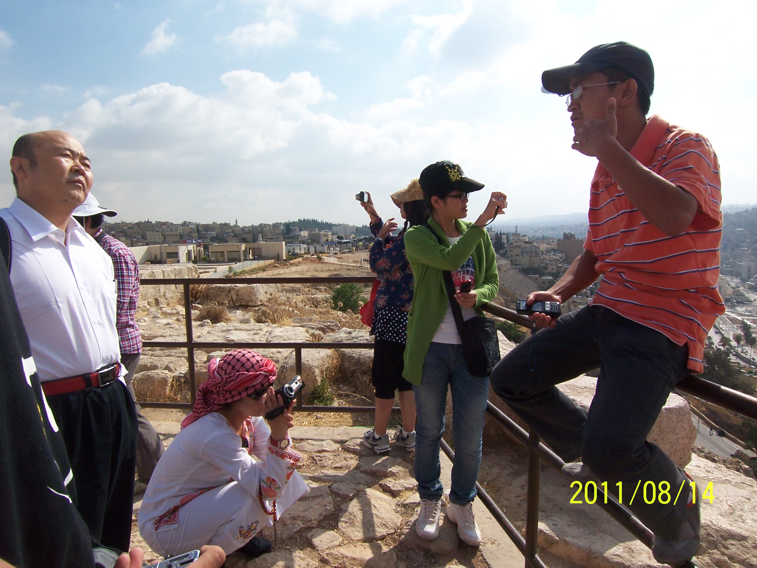 在外国旅行遇见同胞,在异国他乡碰到一个来自家乡的人