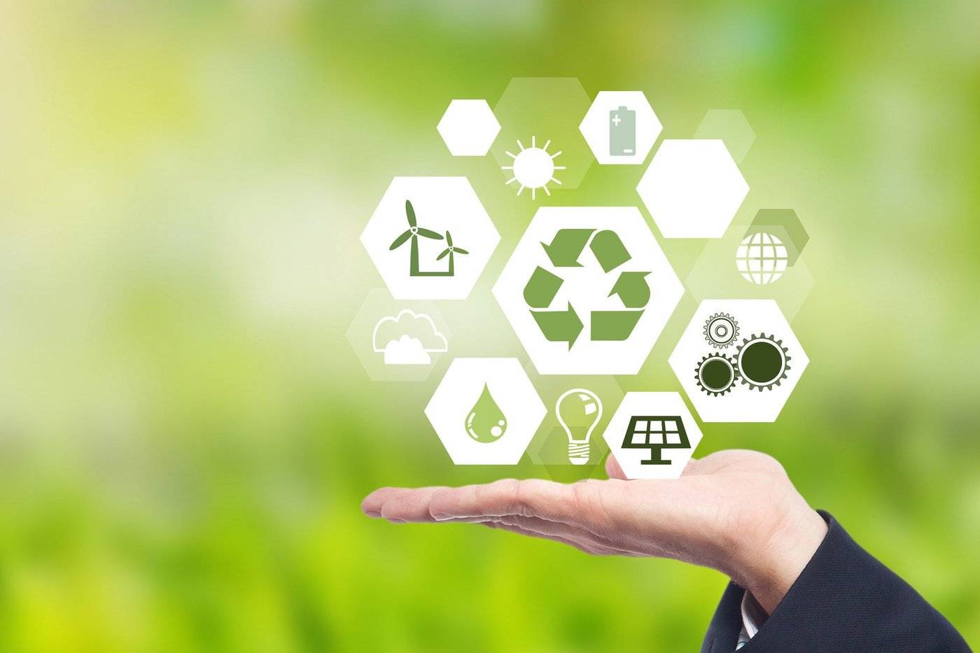 变得务实的京东唯品会，正瞄准同一方向使劲花钱