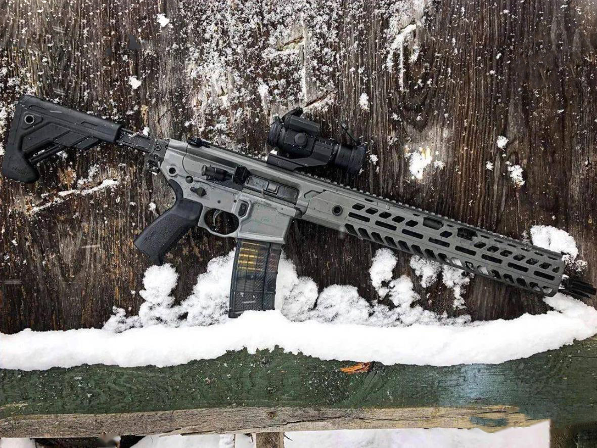 “北极狐”雇佣兵的20种轻*器武**，都是世界最顶尖的枪支