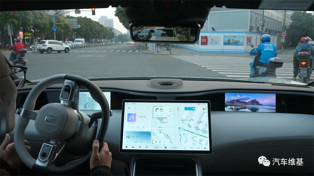 【维基试驾】阿维塔11单机版：做智能驾驶领域的“老司机”