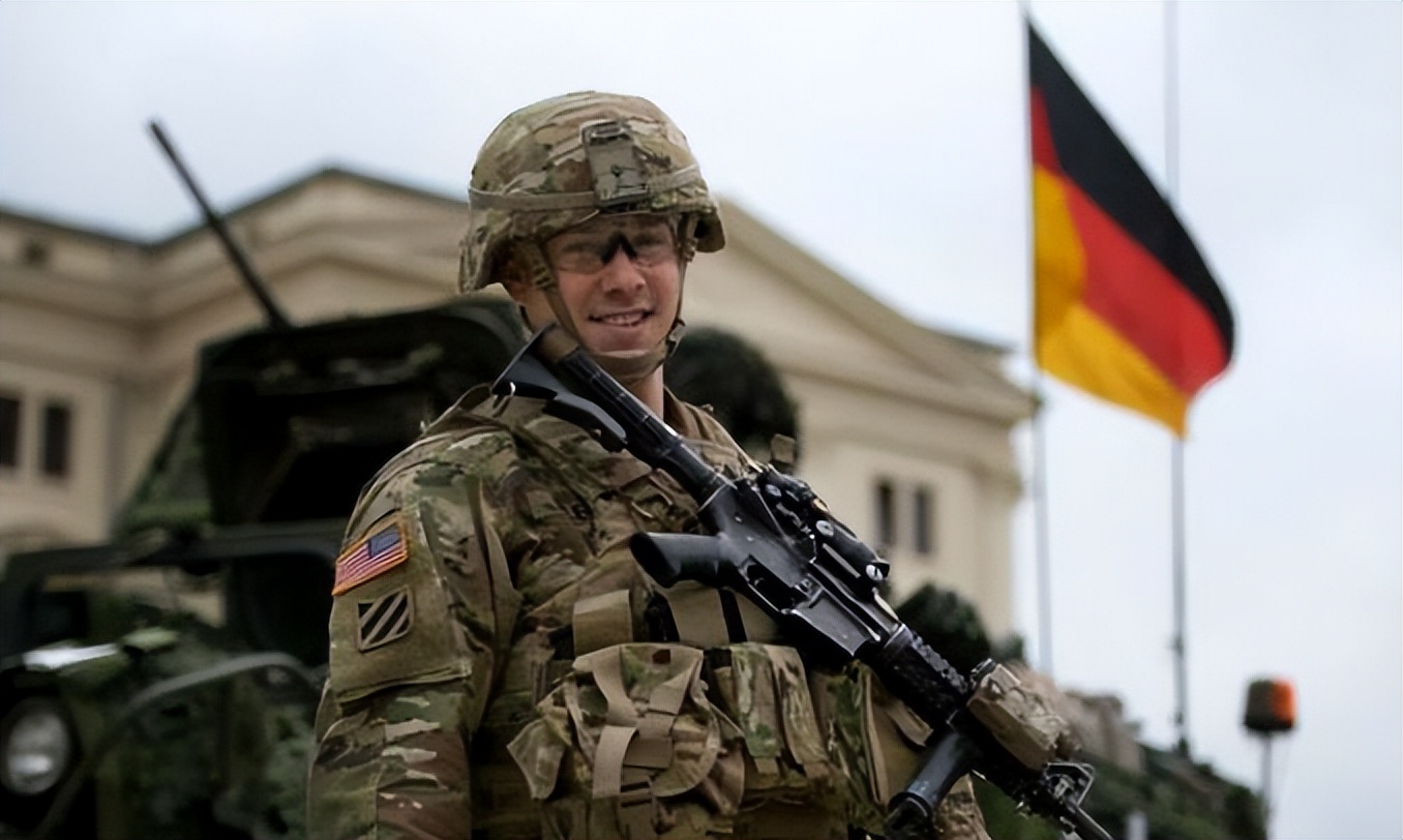 德国下跪为二战道歉的人,德国为二战下跪的人